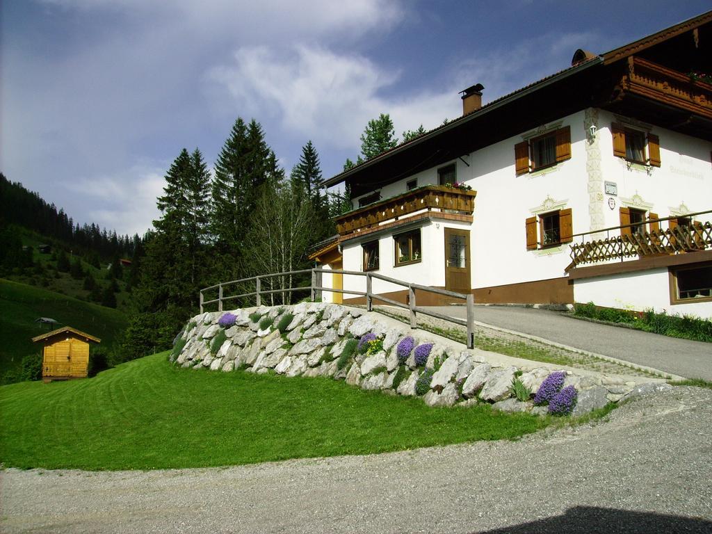Hotel Haus Steinkarblick und Berghäusl Berwang Exterior foto