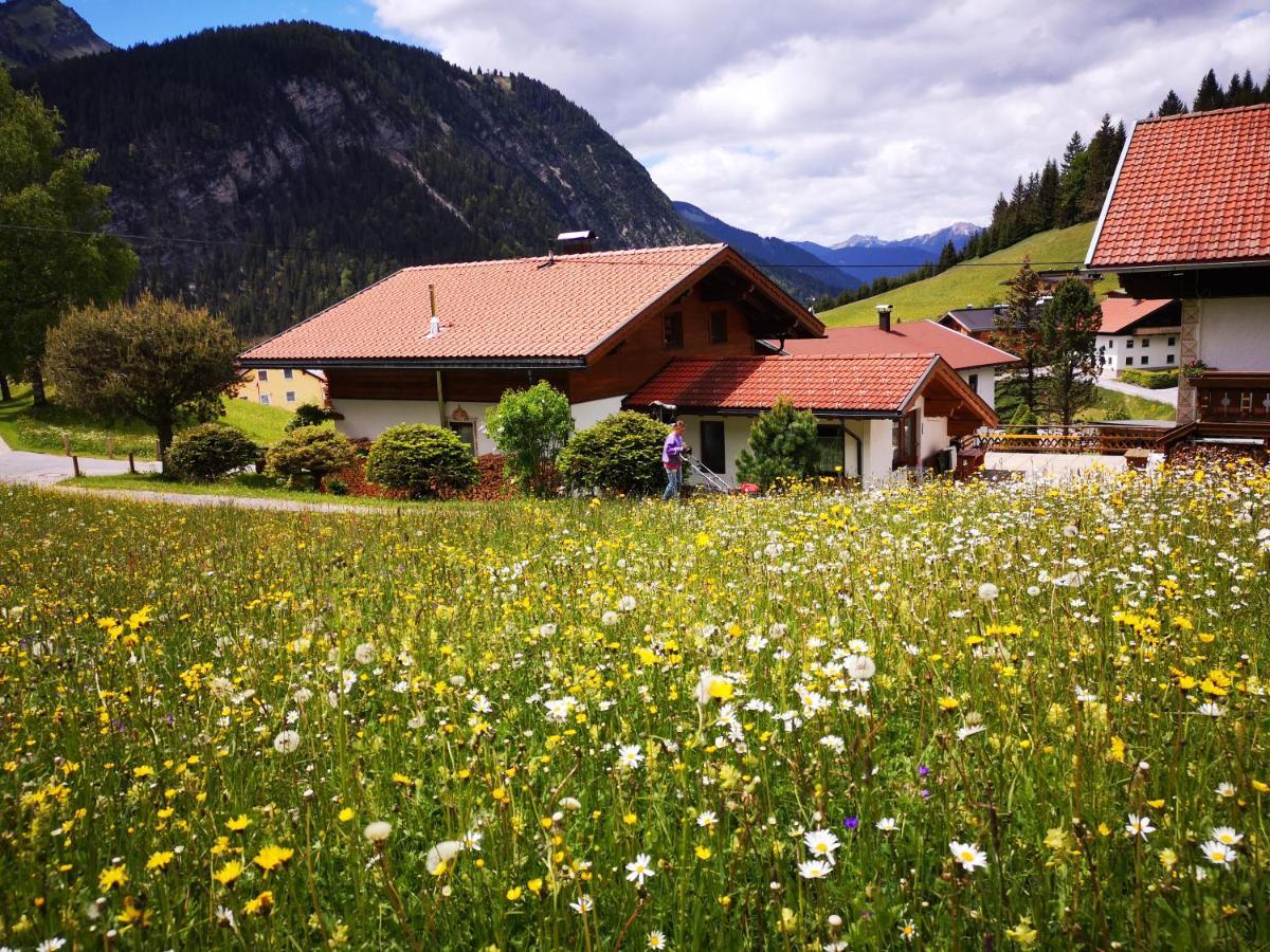 Hotel Haus Steinkarblick und Berghäusl Berwang Exterior foto