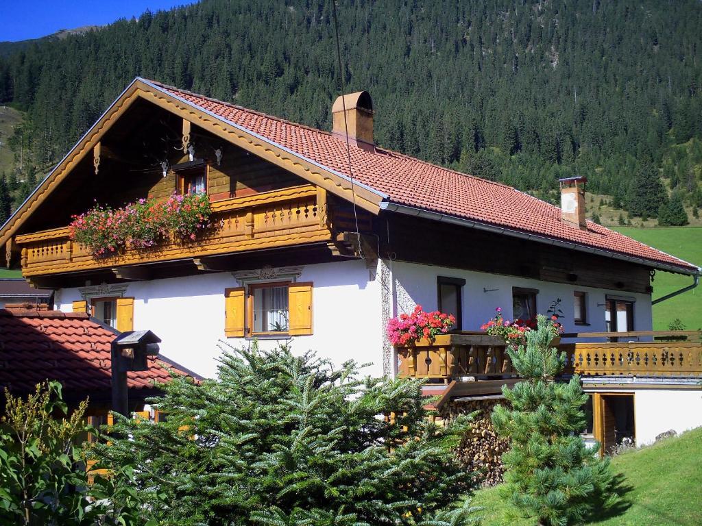 Hotel Haus Steinkarblick und Berghäusl Berwang Exterior foto